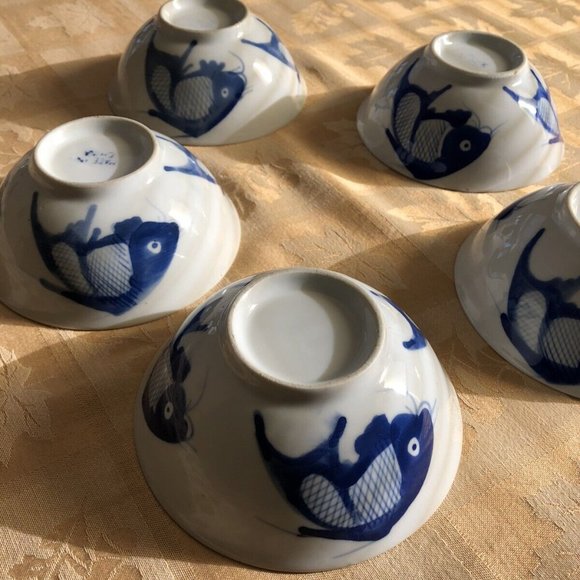 Set of 5 Vintage Blue and White Chinese Koi Fish Bowls 5” Stamped - Picture 5 of 6